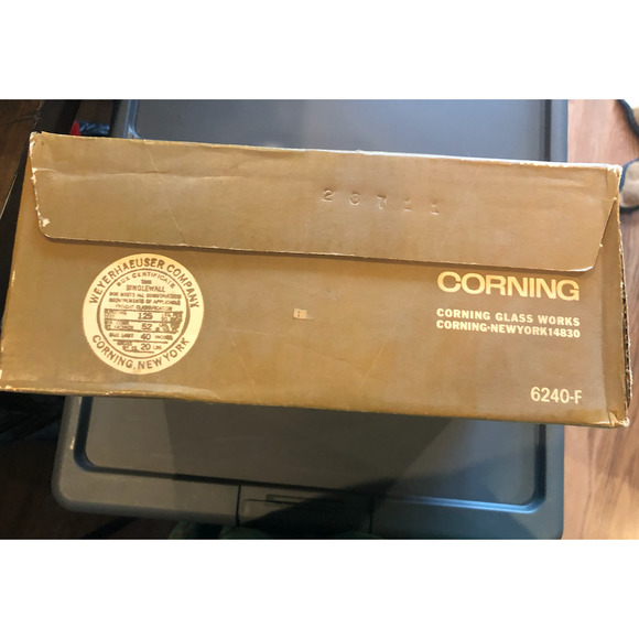 NIB RARE Vintage PYREX Fireside 2 Quart Covered Casserole Dish With Woven Basket - Picture 2 of 5